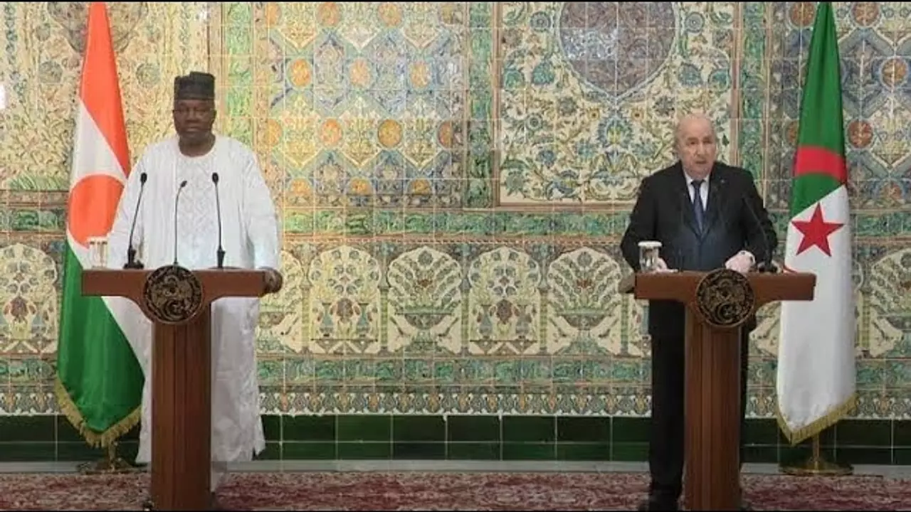 VIS A VIS DÉCORTIQUE LA VISITE DU GÉNÉRAL TIANI A ALGER