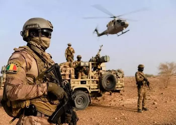 Région de Kidal : L’armée poursuit son offensive contre les groupes terroristes près de Tinzaouatène et Anéfis
