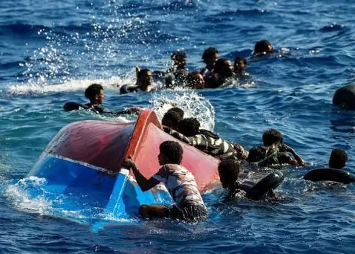 Libye : Au moins 50 migrants portés disparus dans un naufrage en Méditerranée